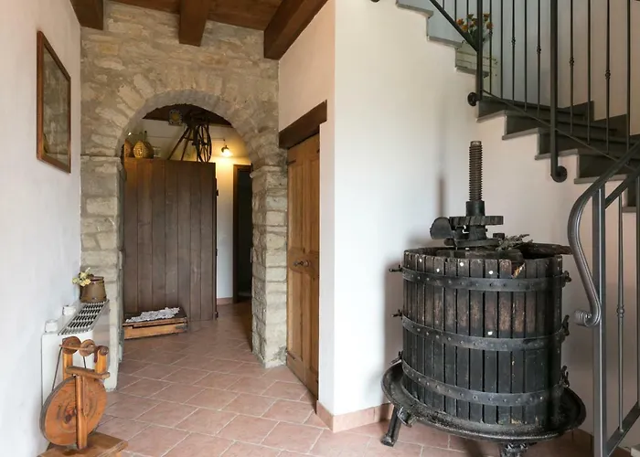 Alloggio per agriturismo L'antico Frutto *